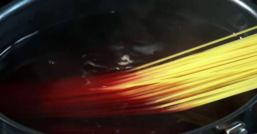 Рецепт Спагетти с фрикадельками из трески шаг-5