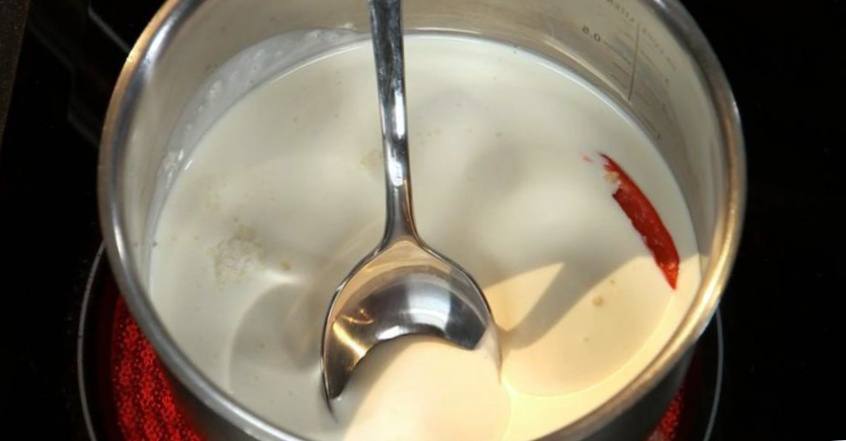 Рецепт Стерлядь с ванильным соусом и молодым картофелем  шаг-2