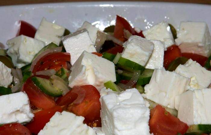 Рецепт Классический греческий салат шаг-12
