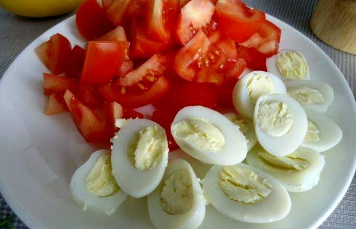 Рецепт Легкий салат с креветками и авокадо шаг-3