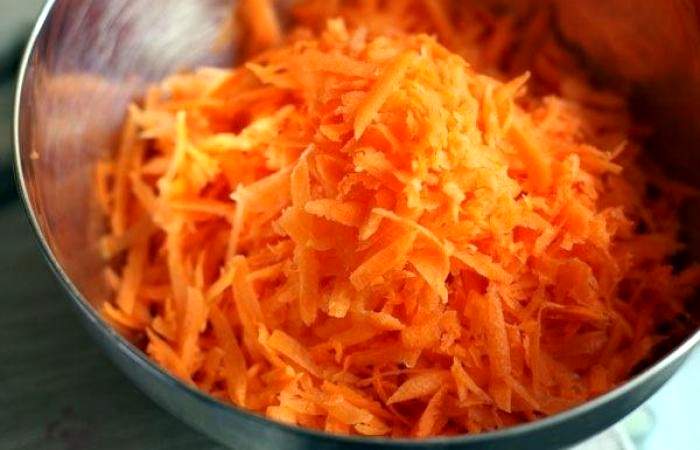 Рецепт Острый салат из моркови шаг-1