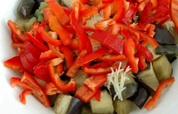 Рецепт Овощной салат с баклажанами  шаг-4