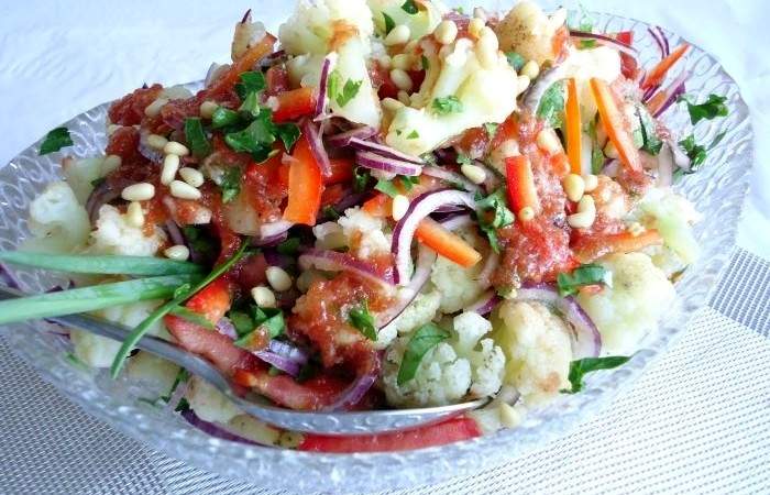 Рецепт Овощной салат с цветной капустой шаг-6