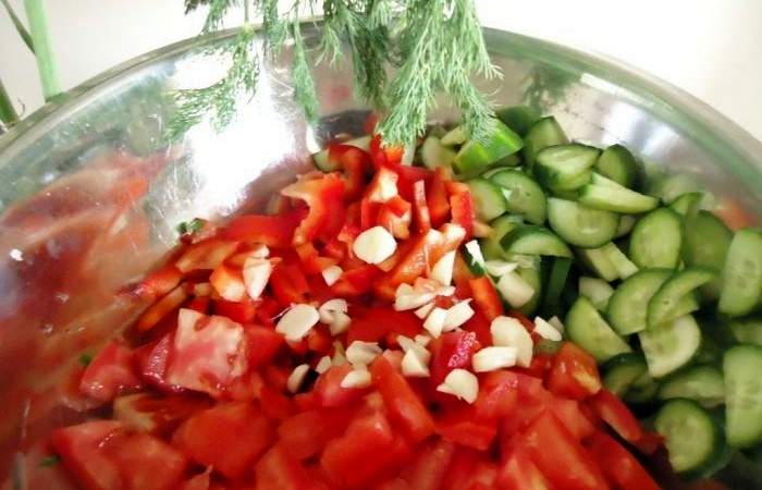 Рецепт Простой овощной салат  шаг-2