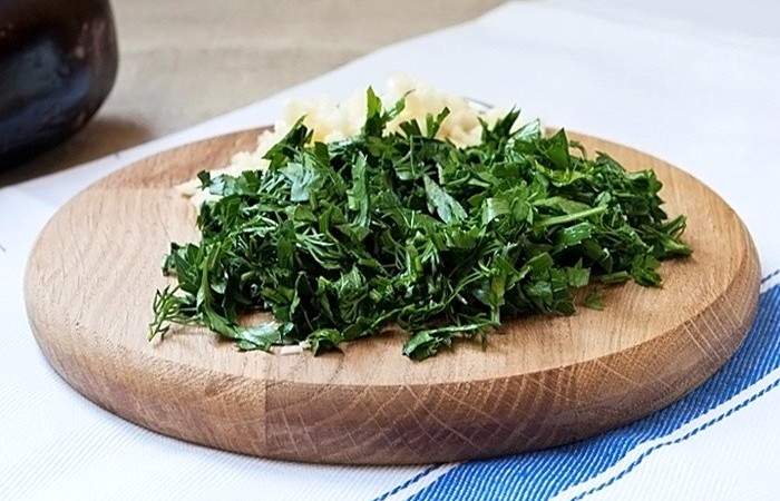 Рецепт Простой салат из баклажанов  шаг-4