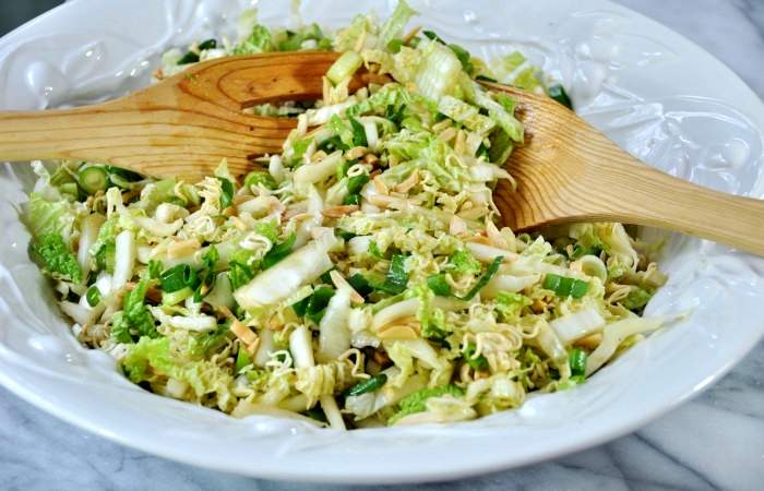Рецепт Простой салат из пекинской капусты шаг-6