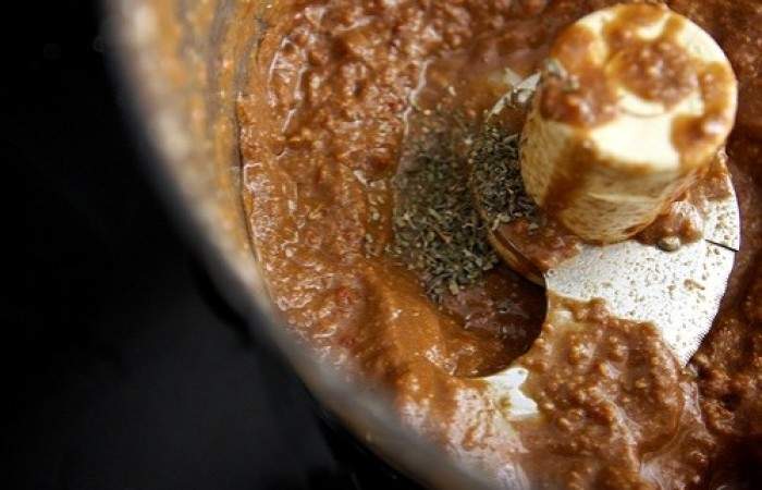 Рецепт Салат из макарон с рукколой и соусом шаг-5