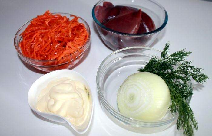 Рецепт Салат из печени с морковью шаг-1