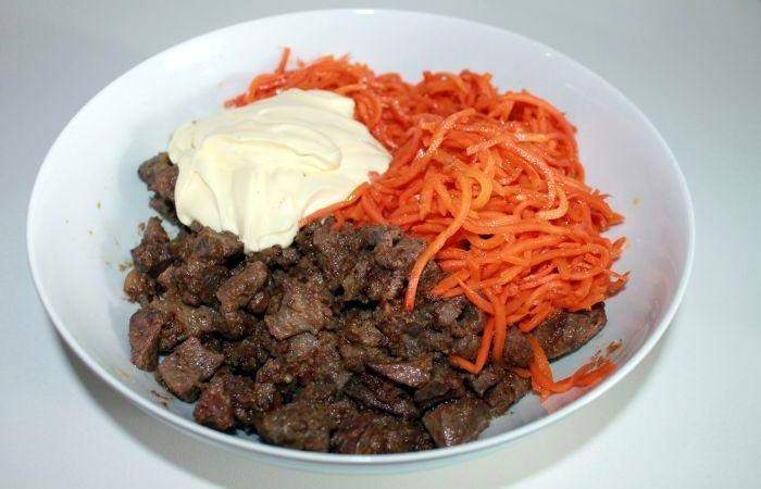 Рецепт Салат из печени с морковью  шаг-4
