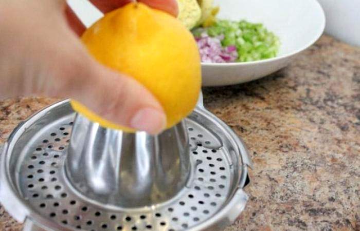 Рецепт Салат из тунца и авокадо шаг-3