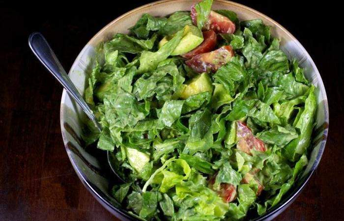 Рецепт Салат с креветками и авокадо шаг-9