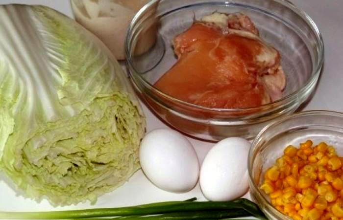 Рецепт Салат с пекинской капустой и курицей шаг-1