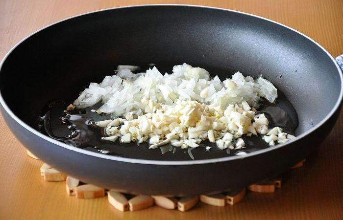 Рецепт Салат с рисовой лапшой и мясом шаг-6