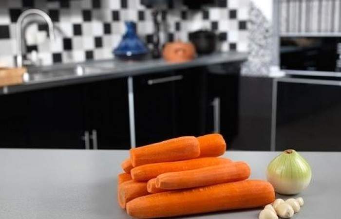 Рецепт Вкусная морковь по-корейски шаг-1