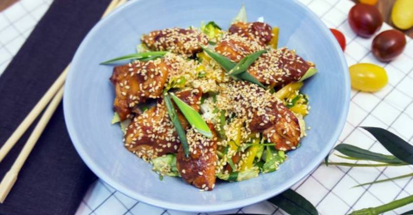 Рецепт Азиатский салат с тёплой куриной грудкой шаг-3