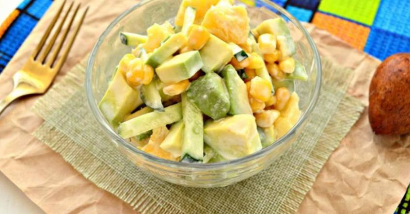 Рецепт Быстрый салат с авокадо и ананасом шаг-3