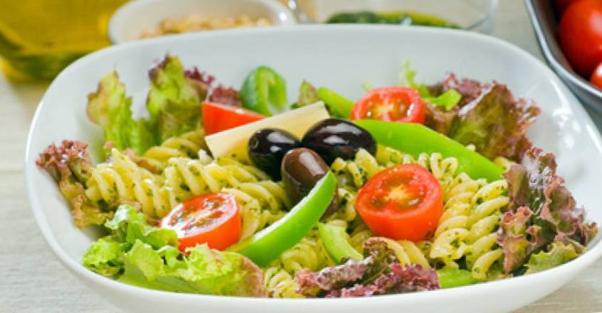 Рецепт Итальянский салат с макаронами фузилли шаг-1