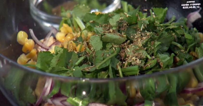Рецепт Мексиканский острый салат шаг-3