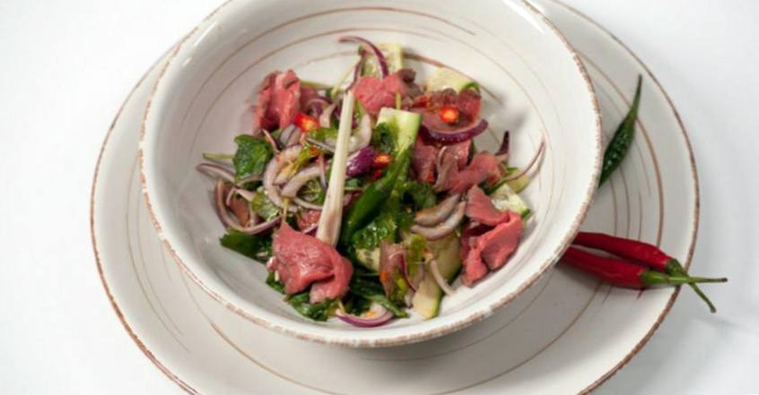 Рецепт Острый салат из говядины по-тайски шаг-1