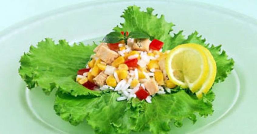 Рецепт Салат рисовый с рыбными консервами шаг-1