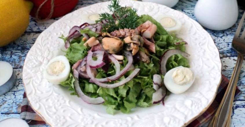 Рецепт Салат с маринованными морепродуктами шаг-5