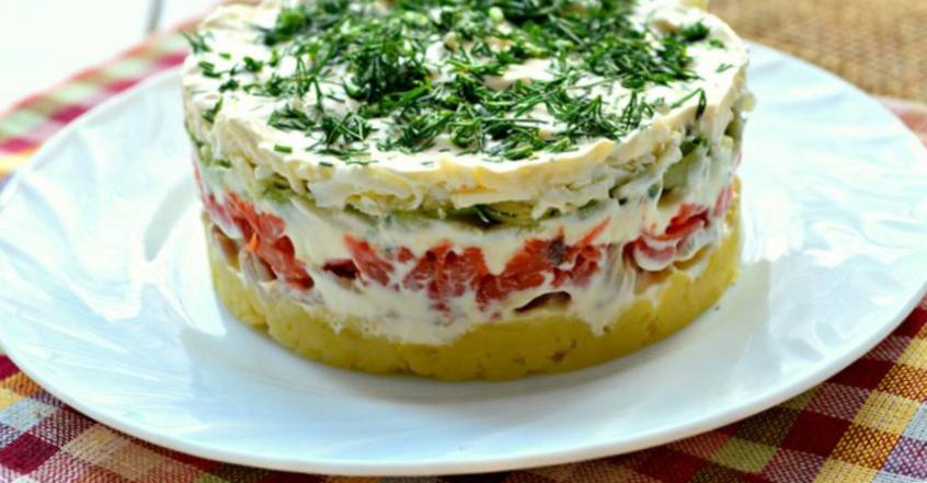Рецепт Слоёный салат с кальмарами и картофелем шаг-5