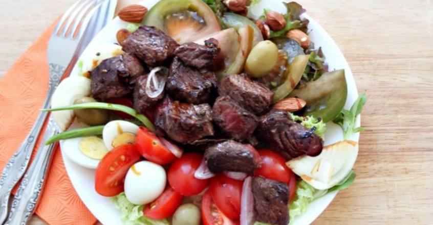 Рецепт Тёплый охотничий салат из маринованной говядины с соусом терияки шаг-5