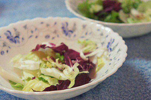 Рецепт Овощной салат с сыром фета шаг-1