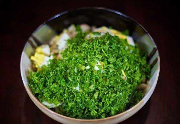 Рецепт Салат из крабовых палочек с грибами  шаг-4