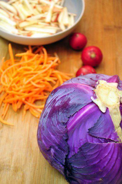 Рецепт Салат из красной капусты с джемом шаг-1