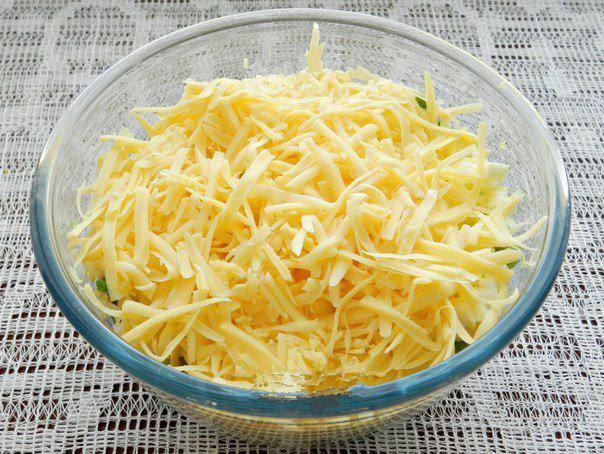 Рецепт Салат из стручковой фасоли с сыром  шаг-4