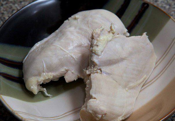 Рецепт Салат из свежей капусты с курицей шаг-1
