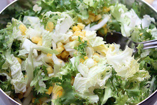 Рецепт Салат с кукурузой и кунжутом шаг-1