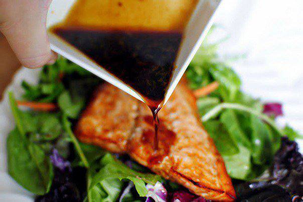 Рецепт Салат с лососем и апельсиновым соусом шаг-9