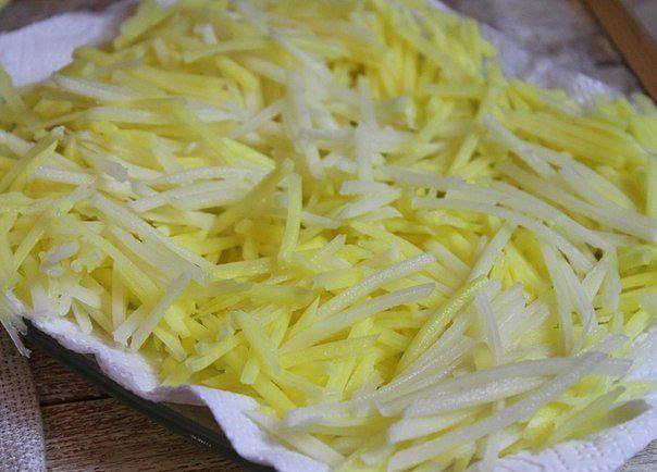 Рецепт Салат с ветчиной и хрустящим картофелем шаг-1