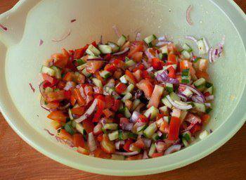 Рецепт Шопский салат с фото шаг-3