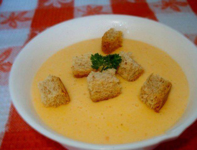 Рецепт Сырный суп-пюре с гренками Готовим Супы Сырный суп-пюре с гренками