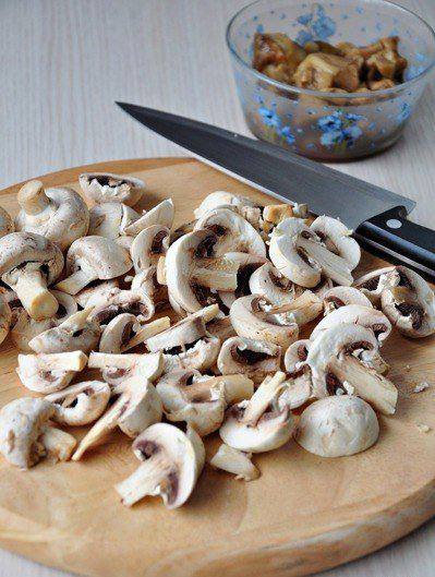Рецепт Суп-каппучино с грибами шаг-1
