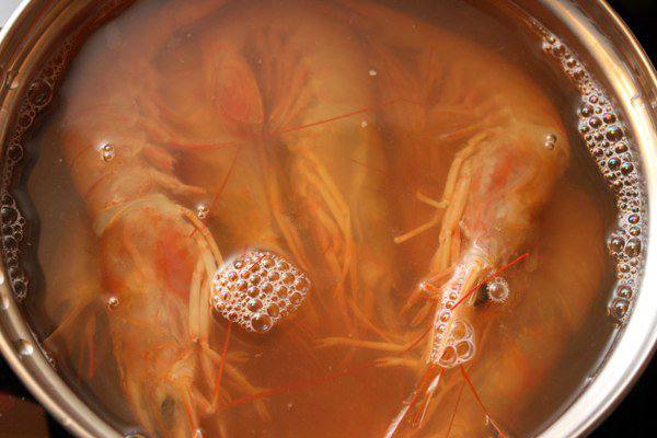 Рецепт Суп из белой рыбы с креветками  шаг-4