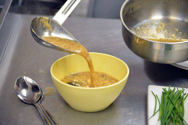Рецепт Японский суп с рисом, тофу и яйцом шаг-7