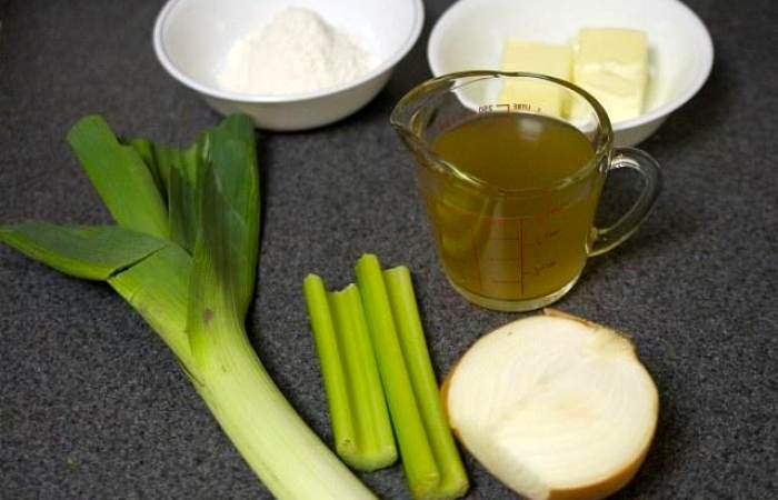Рецепт Грибной крем-суп шаг-1