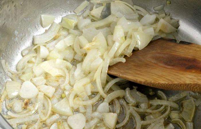 Рецепт Крем-суп из сельдерея шаг-3
