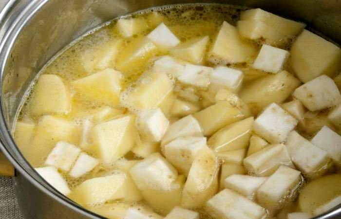 Рецепт Крем-суп из сельдерея шаг-5