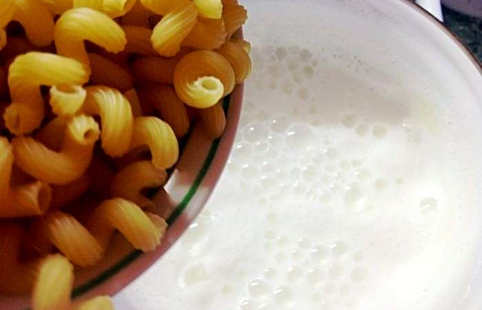 Рецепт Молочный суп с макаронами шаг-3