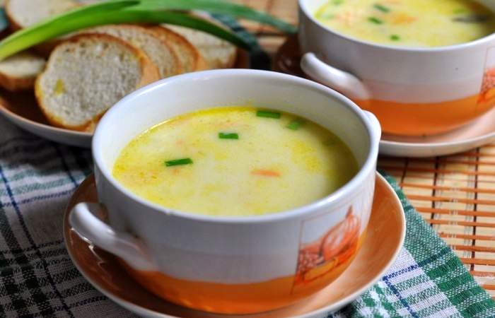 Рецепт Сырный суп с овощами и копчеными ребрышками шаг-5