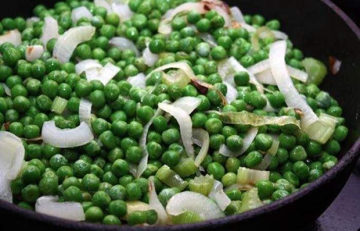Рецепт Суп-пюре из зеленого горошка шаг-3