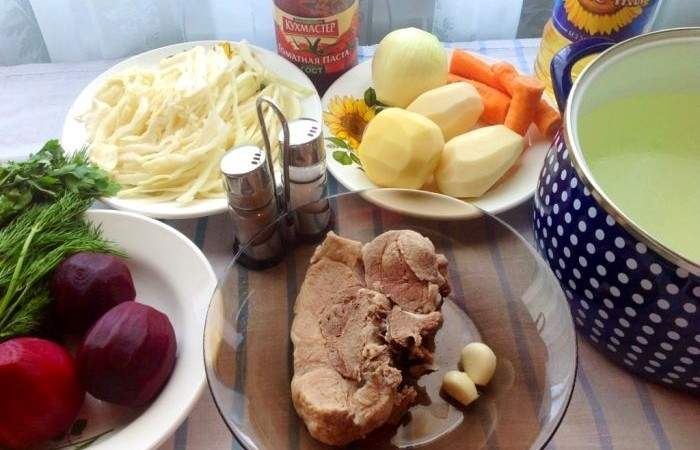 Рецепт Свекольный борщ со свининой шаг-1