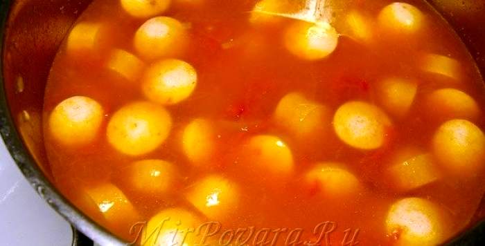 Рецепт Томатный суп с сосисками шаг-7