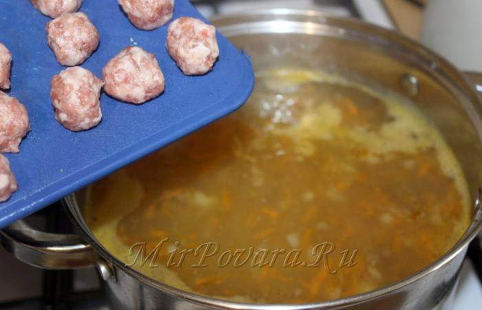 Рецепт Вкусный суп с фрикадельками шаг-10