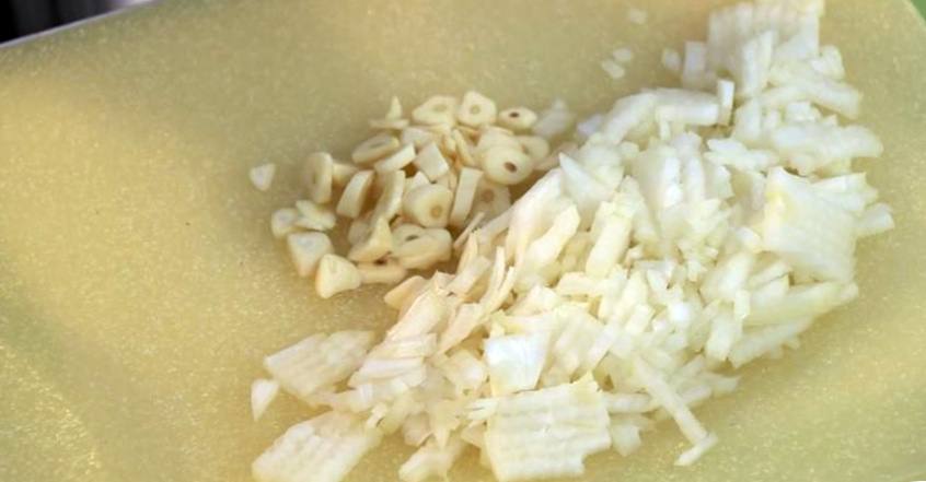 Рецепт Фасолевый суп-пюре с креветками шаг-1